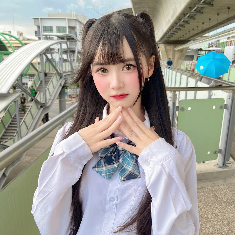 iCeQueeniiz - 網紅的藏寶箱 