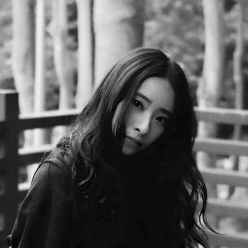 April hung - 網紅的藏寶箱 