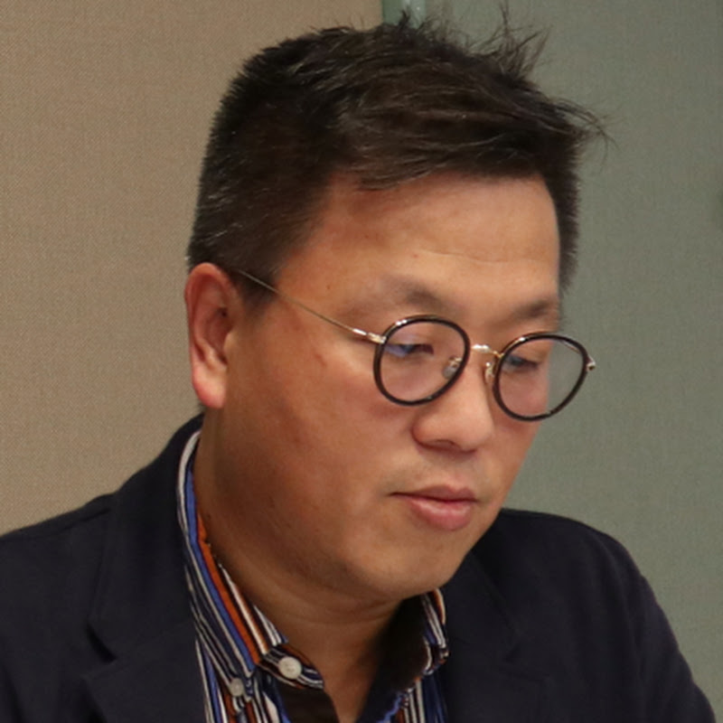 龍震天 - 網紅的藏寶箱 