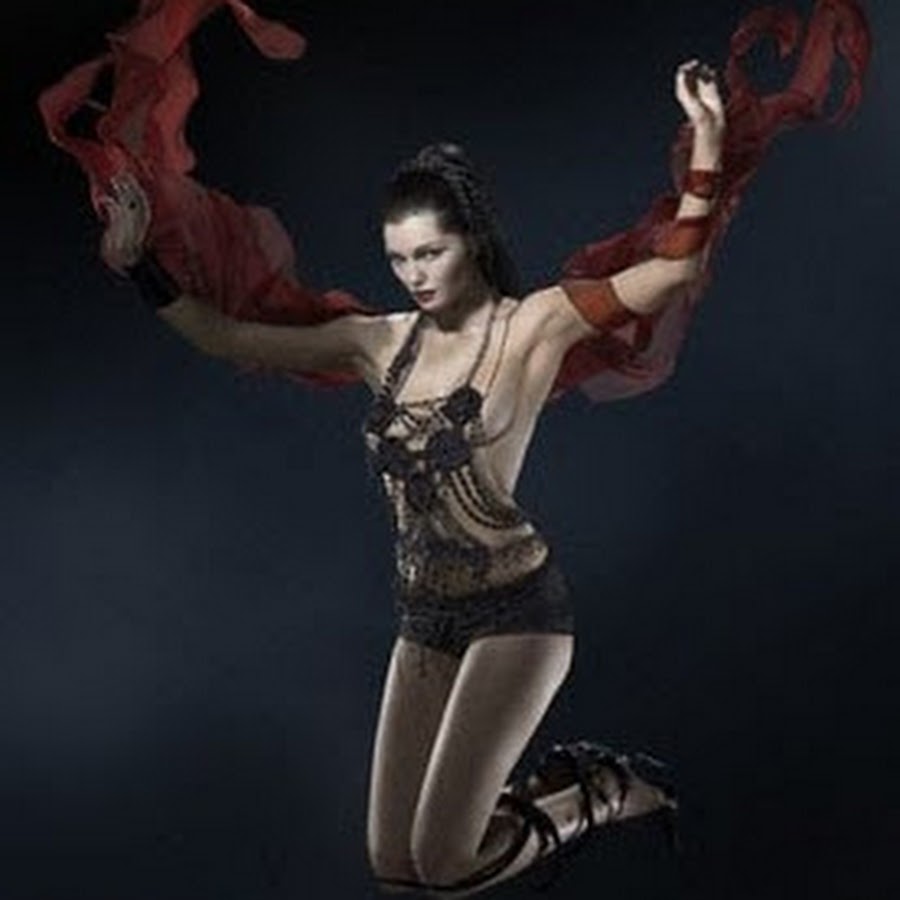 Девушка скорпион на аватар. Красивая девушка скорпион. Девушка скорпион фото. Скорпион девушка на сегодня. Скорпион девушка на сегодня.