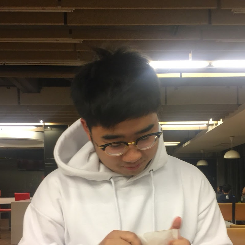 Kyrie J - 網紅的藏寶箱 