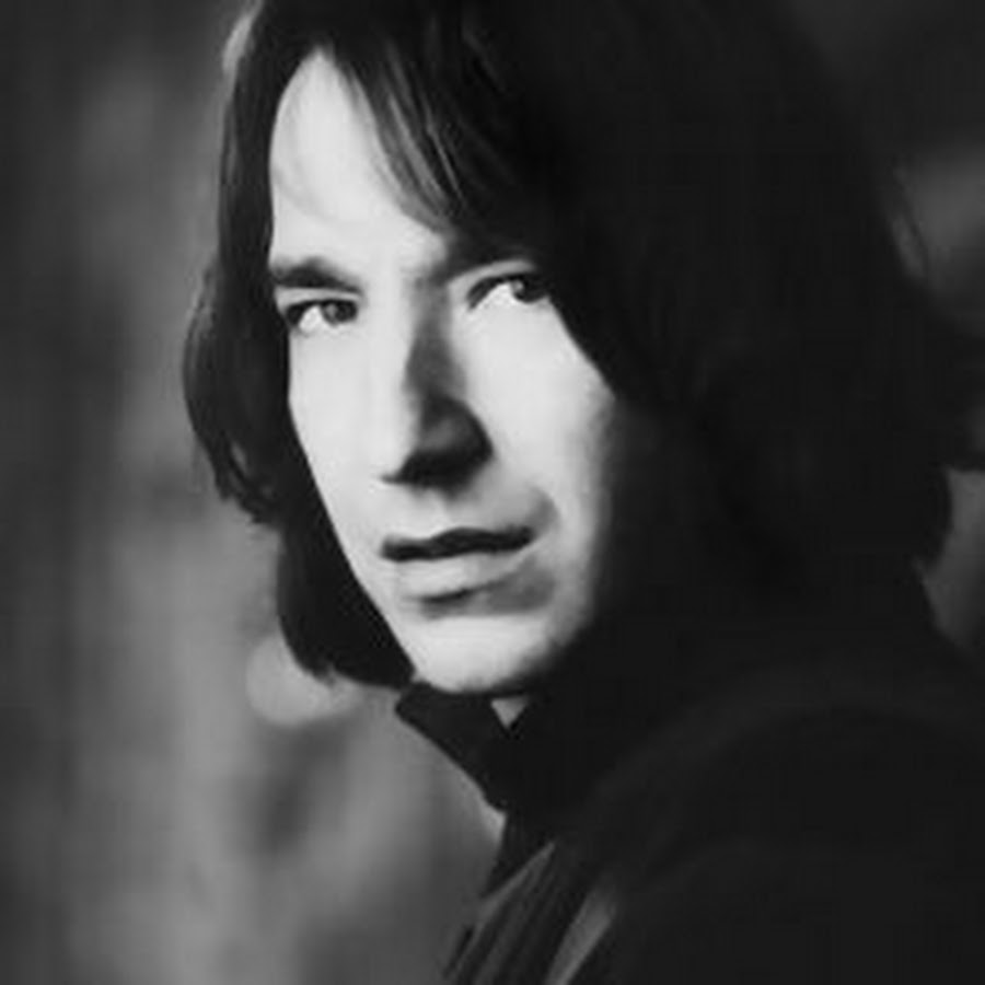 профессор снейп молодой. северус снегг в юности. алан рикман профессор снейп. бенедикт кларк северус снейп маленький. северус снейп.