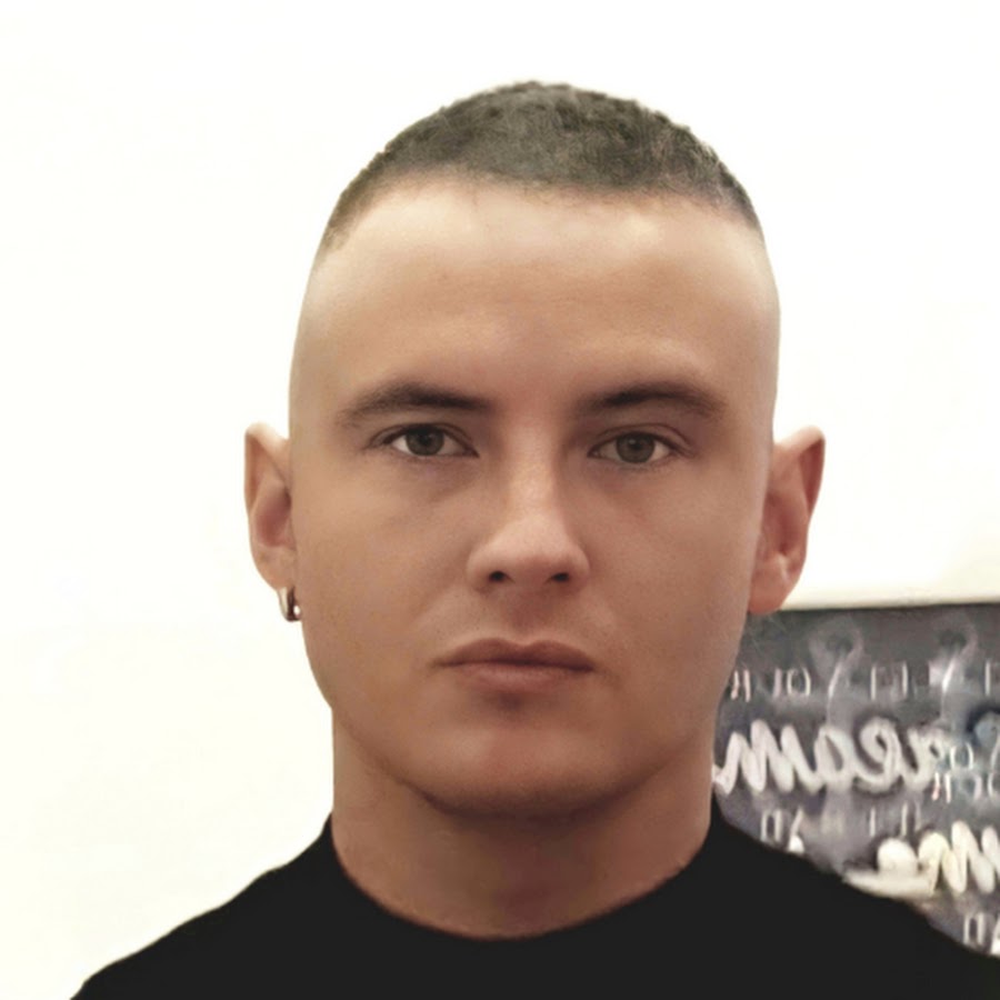 Джон гай. Джон гай историк. Мерзляк фото автора. Форма tudor england. Две королевы книга джон гай.