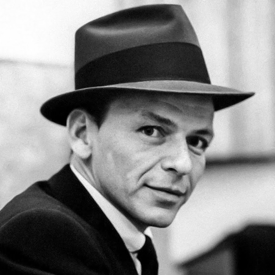 Фрэнк Синатра в шляпе. Frank Sinatra Microphone. Помочь фрэнку