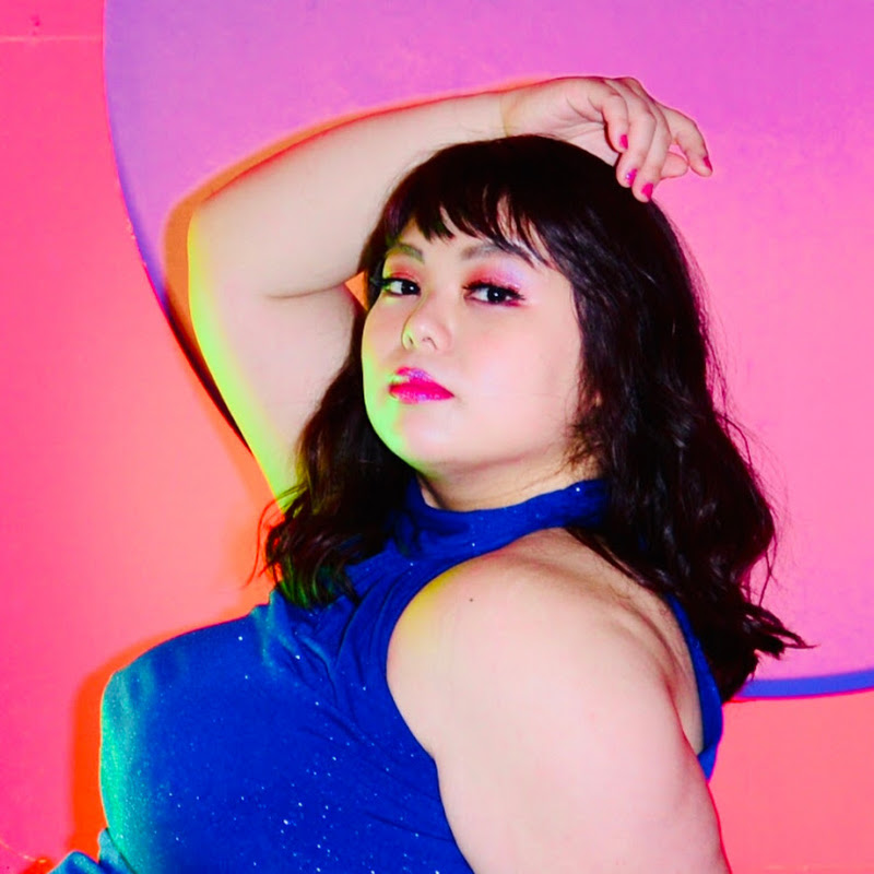 AIMOMOKA 【桃果愛】PLUSSIZEMODEL - 網紅的藏寶箱 