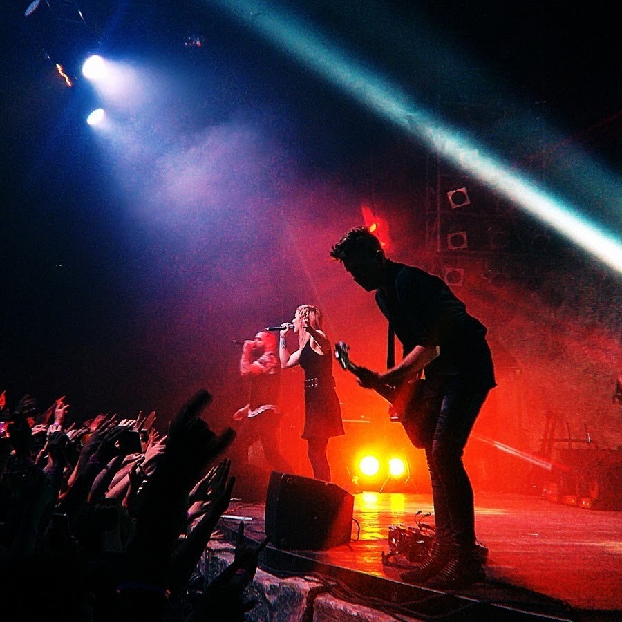 Фото неизвестного человека. Vs club волгоград концерты. Nick summers. Черный капюшон. Nick summers.