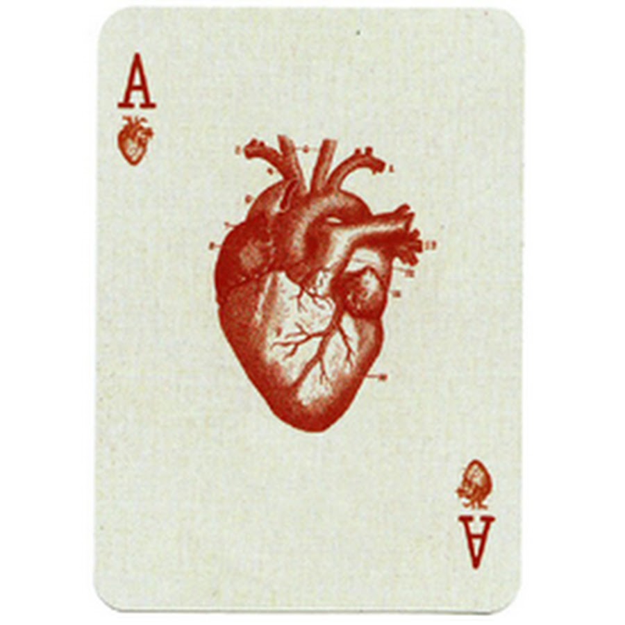 To the bottom of one heart. Туз черви. Карта с сердечками. Анатомическое сердце с игральными картами. Графическое сердце.