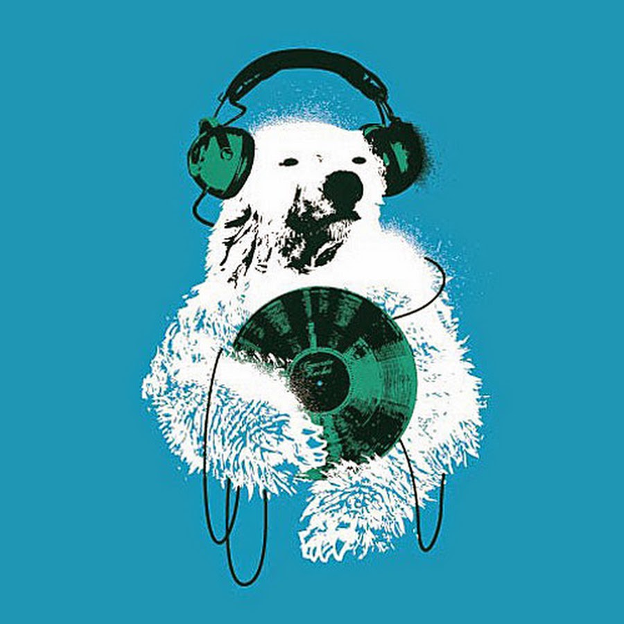 Животные музыканты. Медведь в ушанке с балалайкой. Медведь с барабаном. Музыкальная тема медведь. Медведь с гитарой.