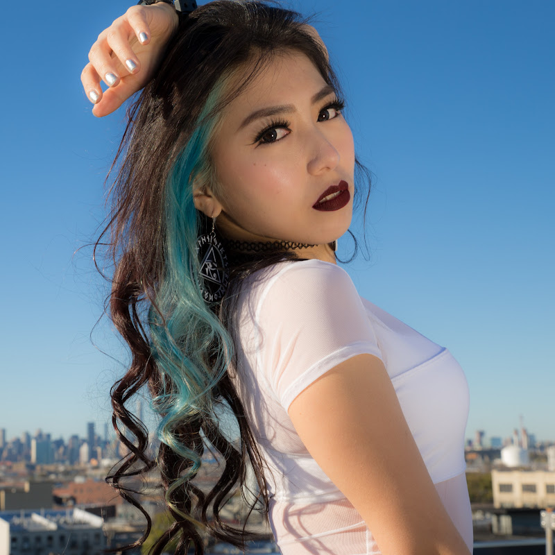 Eleen Chen - 網紅的藏寶箱 