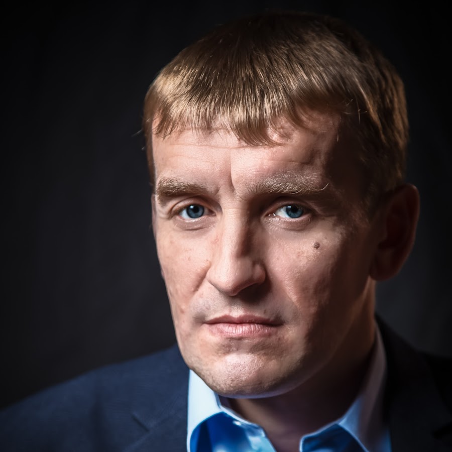 Дмитрий Романенко вратарь