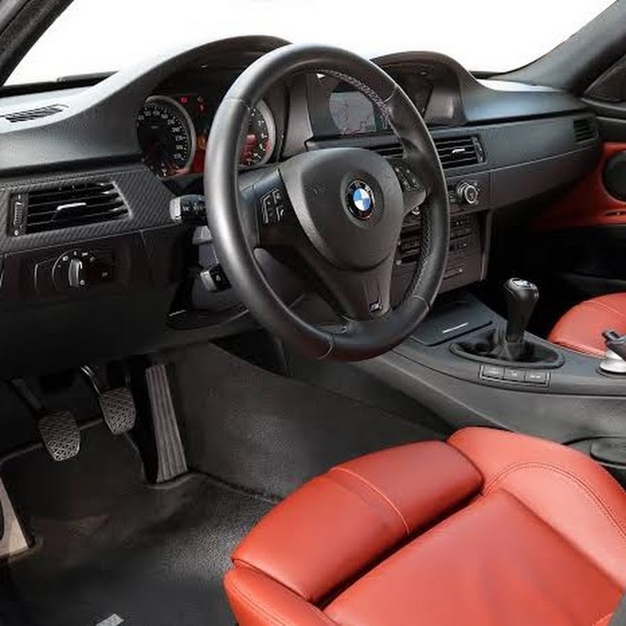 Салон БМВ e90 темноте