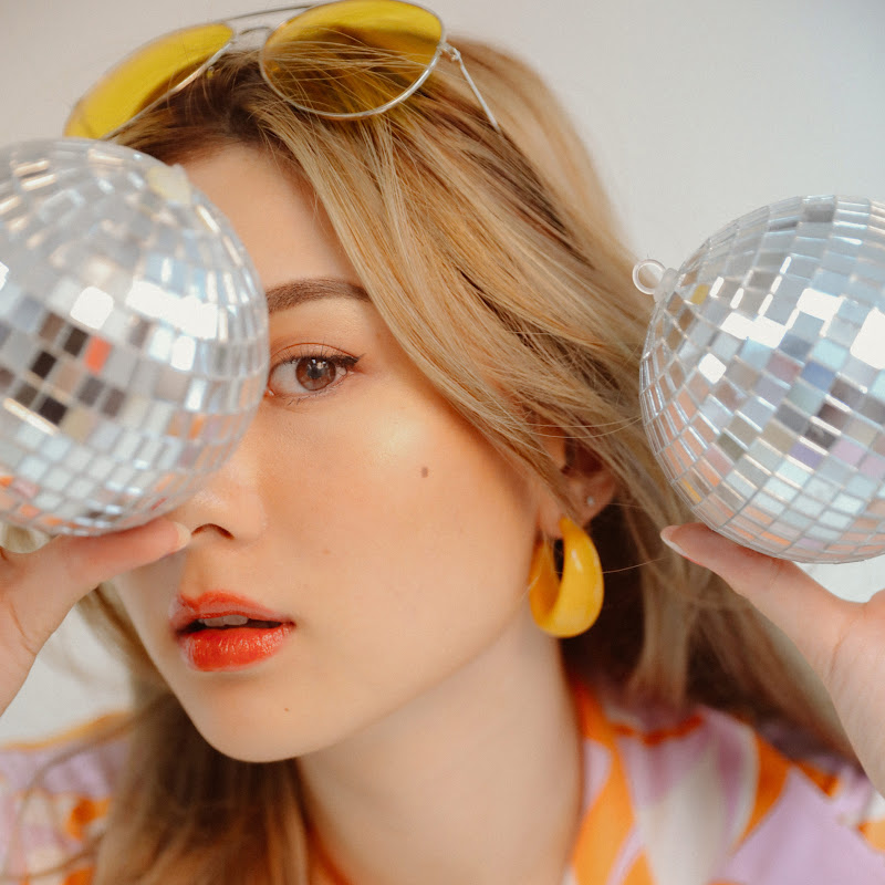 Tina Wong - 網紅的藏寶箱 