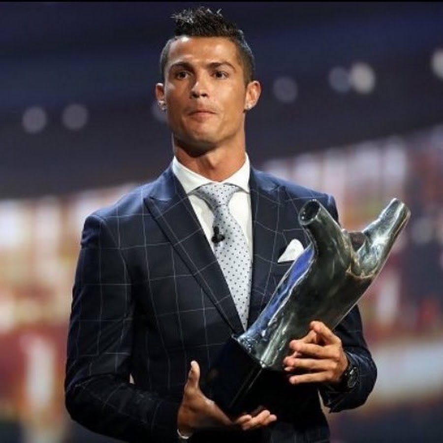 Who is best player. Премия пушкаша 2022. Best world football player. Uefa best player 2008. Who is best player.