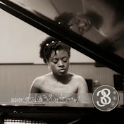 Zakia Hart