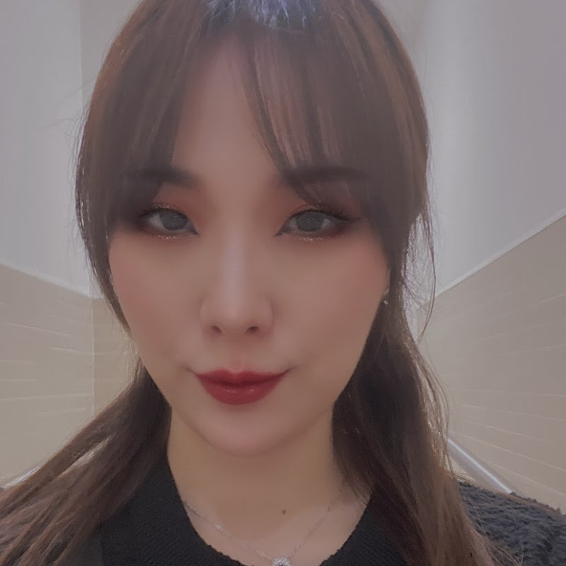 Winnie妮妮 - 網紅的藏寶箱 