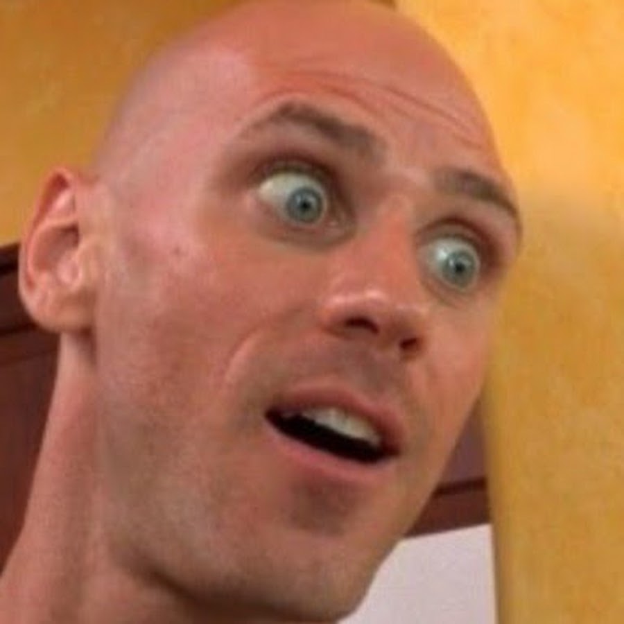 Уилсон фиск человек паук. Брайан крэнстон 2022 борода. Лысый амбал. Накаченный здоровый мужчина. Лысый амбал.