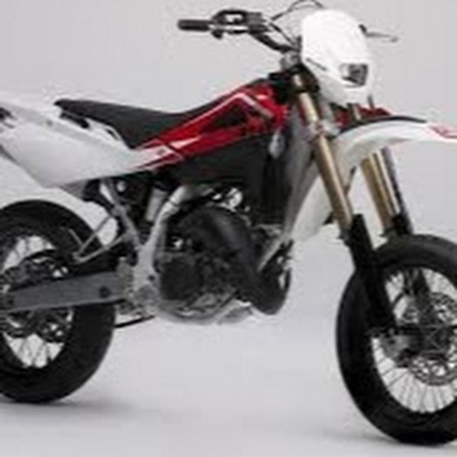 Воздуходувка бензиновая хускварна 125. Husqvarna sms 125. Хускварна 125 с. Супермото husqvarna 125. Husqvarna moto.