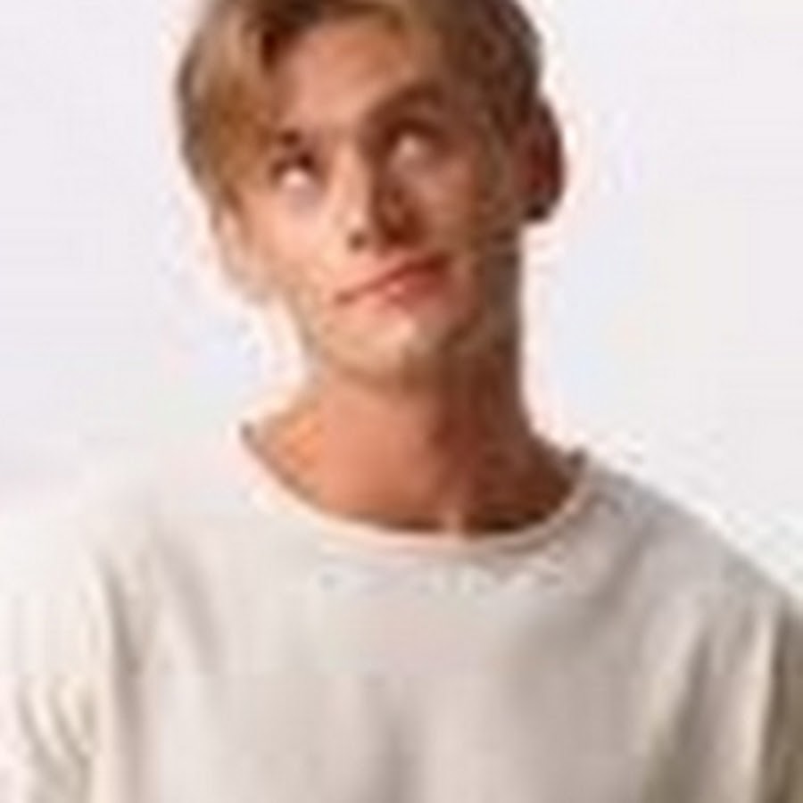 Поляки внешность мужчины. Максим Преображенский. Поляки внешность парней. Польская внешность мужчины. Поляки внешность мужская