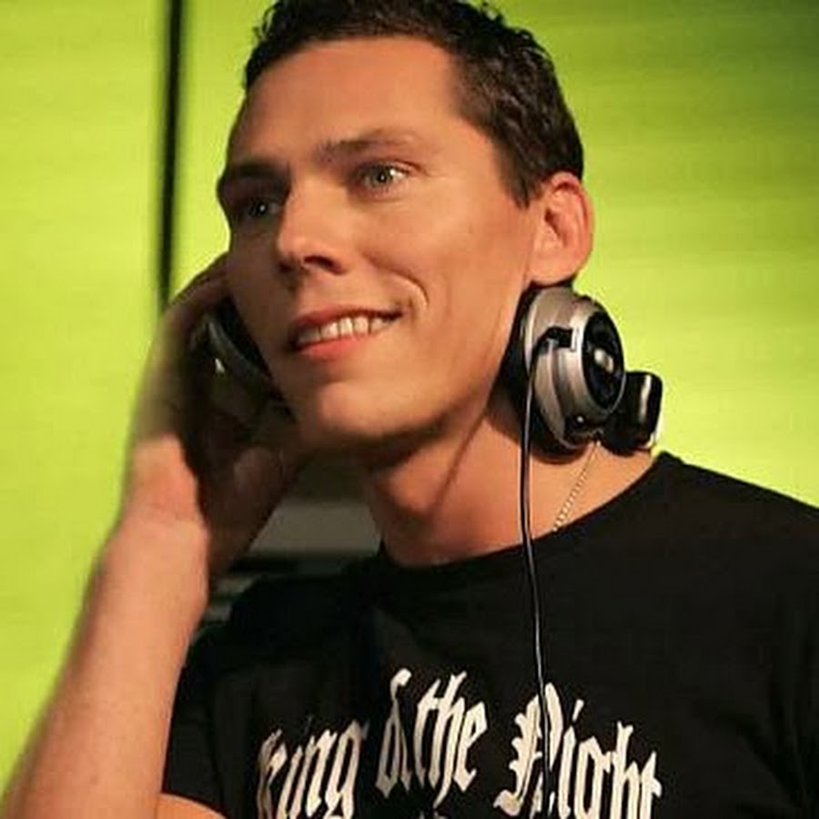 Thank you very much анимация. диджей тиесто the business. поклон благодарности гиф. Thank you very much гиф. Tiesto 2005.