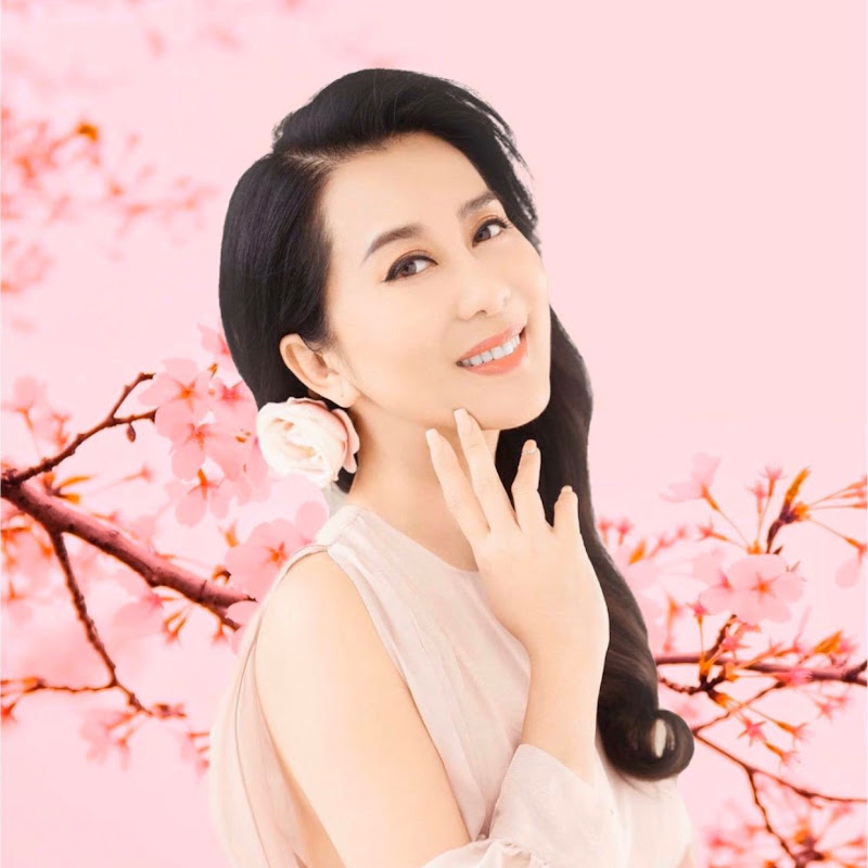 MC Nguyen Cao Ky Duyen Official - 網紅的藏寶箱 