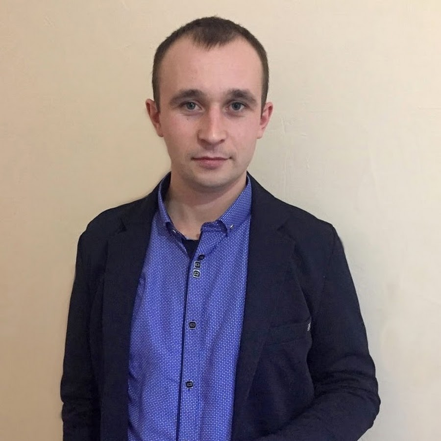 Олег Емельянов