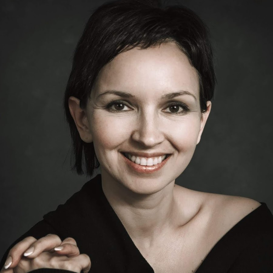 Елена Федотова йога Айенгара