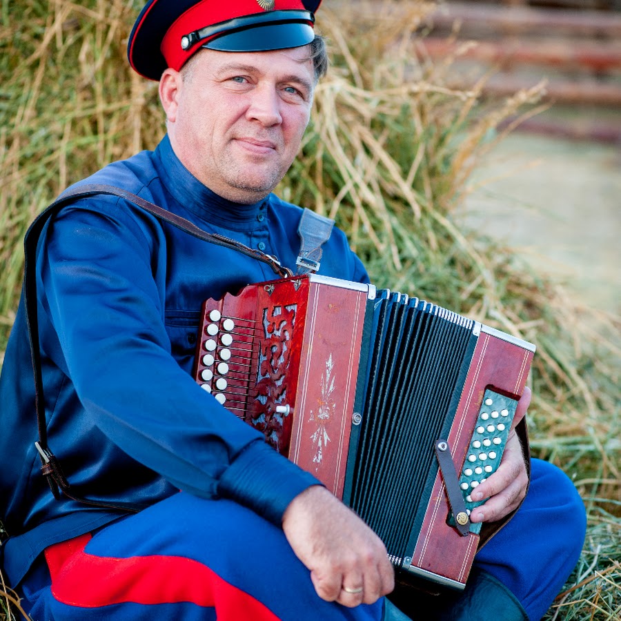 Антон малышев играй гармонь. Казачья песня под гармонь. Гармонисты самородки. Гармонисты россии. Песня молодая под гармонь.