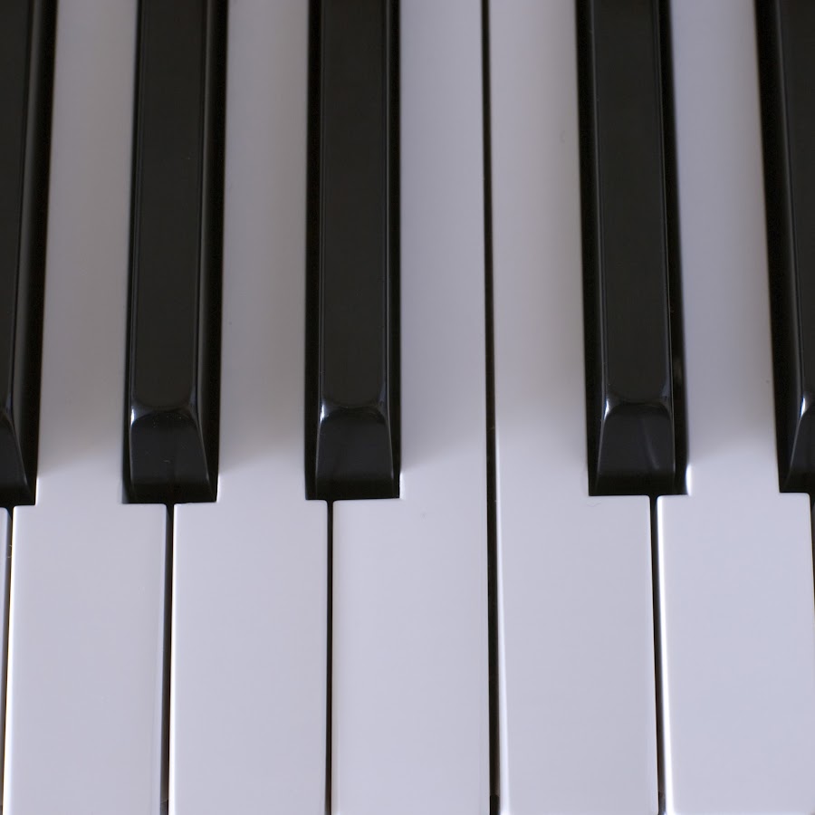 Пианино и человек. Лента инстаграм пианино. Уроки пианино. Красивый пианист. Фортепиано романтика.