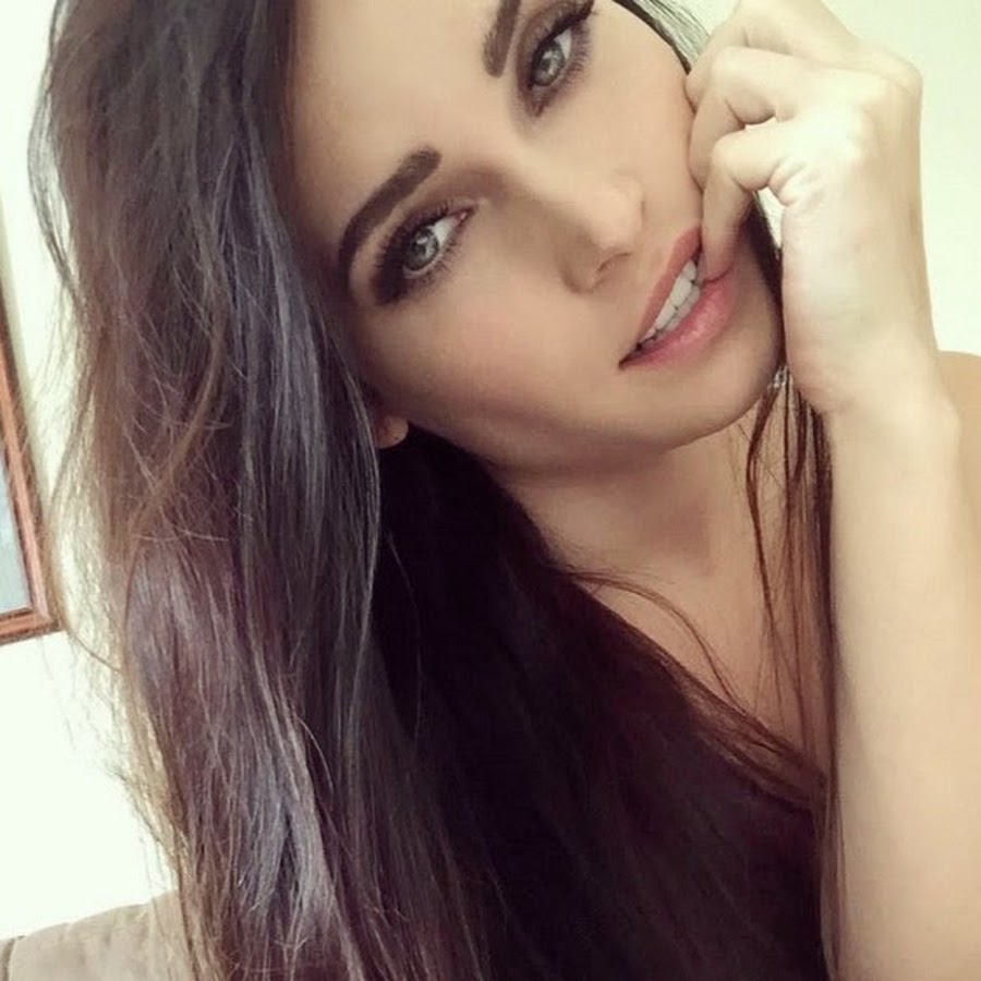 AKedOLSR5gcEHac9USkG0k1y7iEQPuzEyv1iSrZ1w3fE=s900ckc0x00ffffffnorj