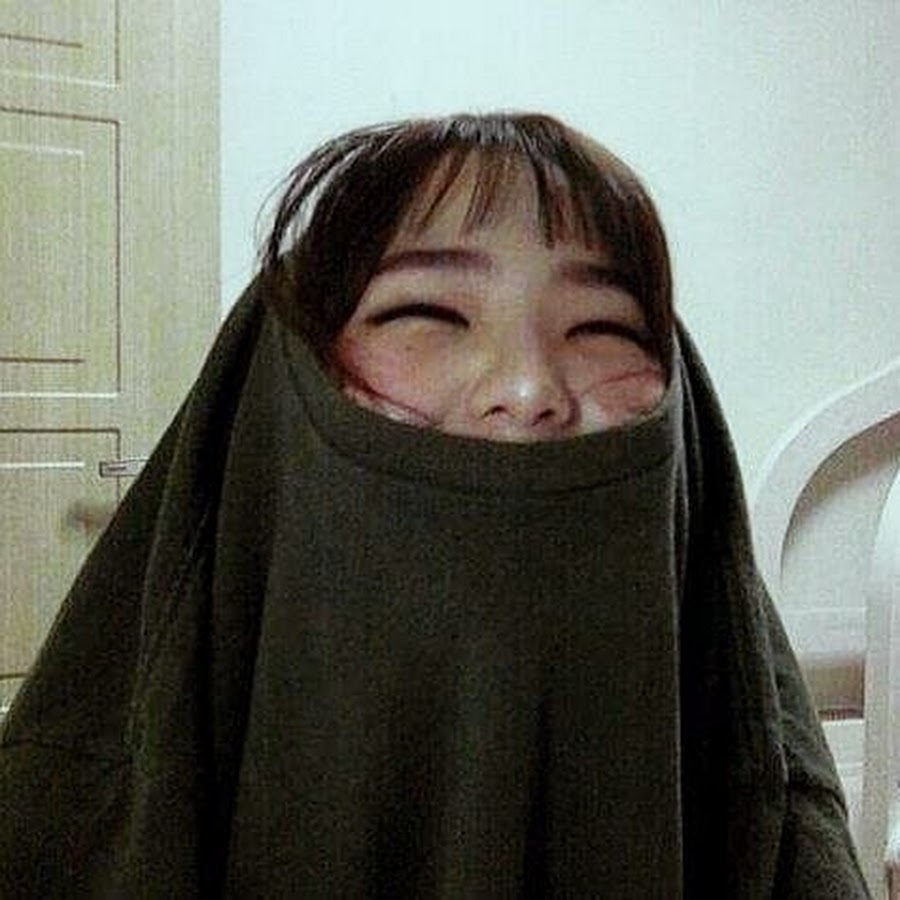 Смешная кореянка