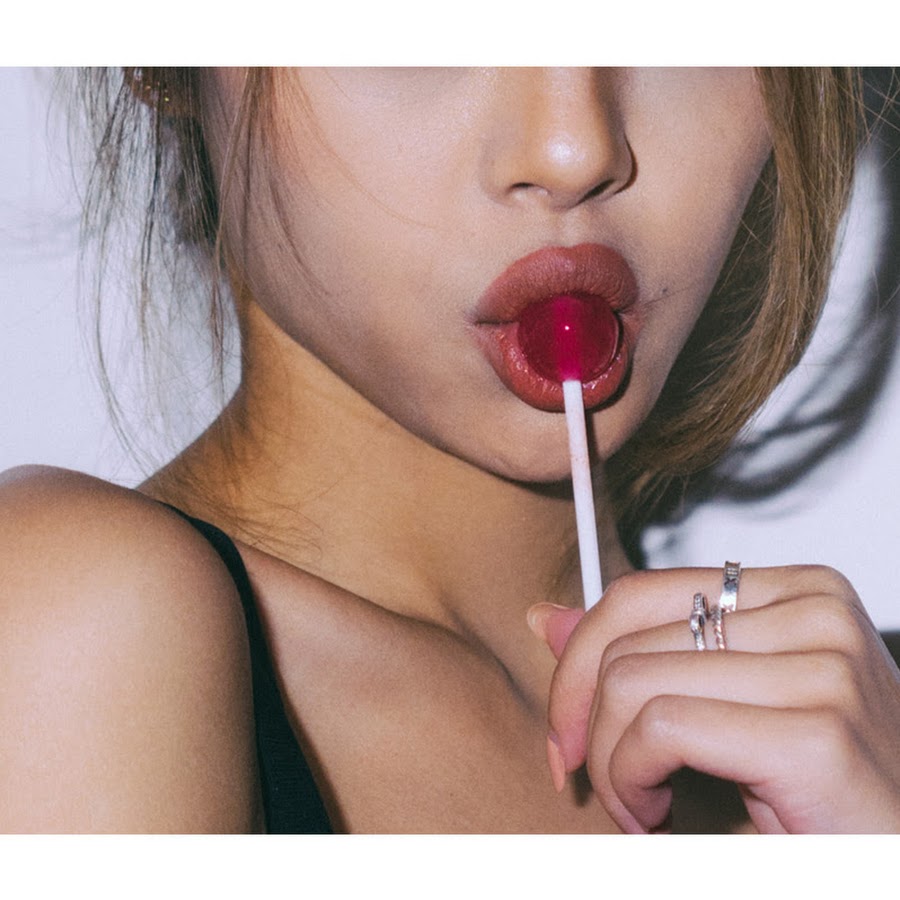 Картинка мона лиза с чупачупсом