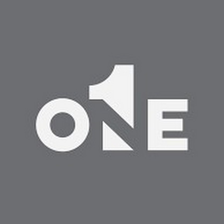 Design one and one. Design one and one. Design one and one. B&c collection лого. 1с логотип.