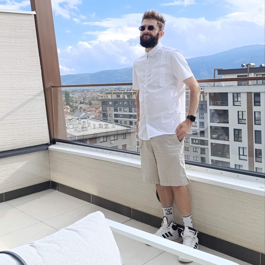 AKedOLSWgUcCiu-cNWLlDWsMxcTYJ8puoOsvSOD8f9-NhXY=s900-c-k-c0x00ffffff-no-rj