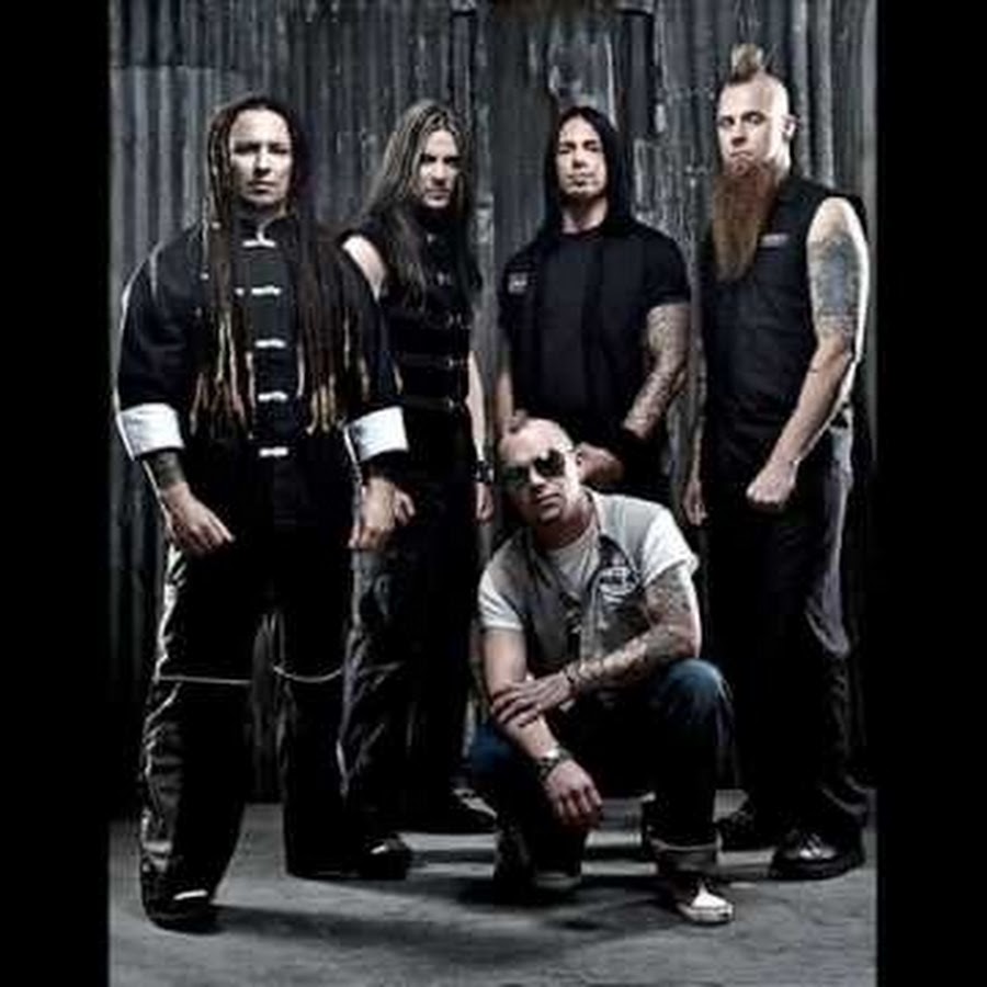 пять рок групп. группа five finger death punch 2023. братья гримм марвел. 5fdp гитарист. группа кисс 2017.