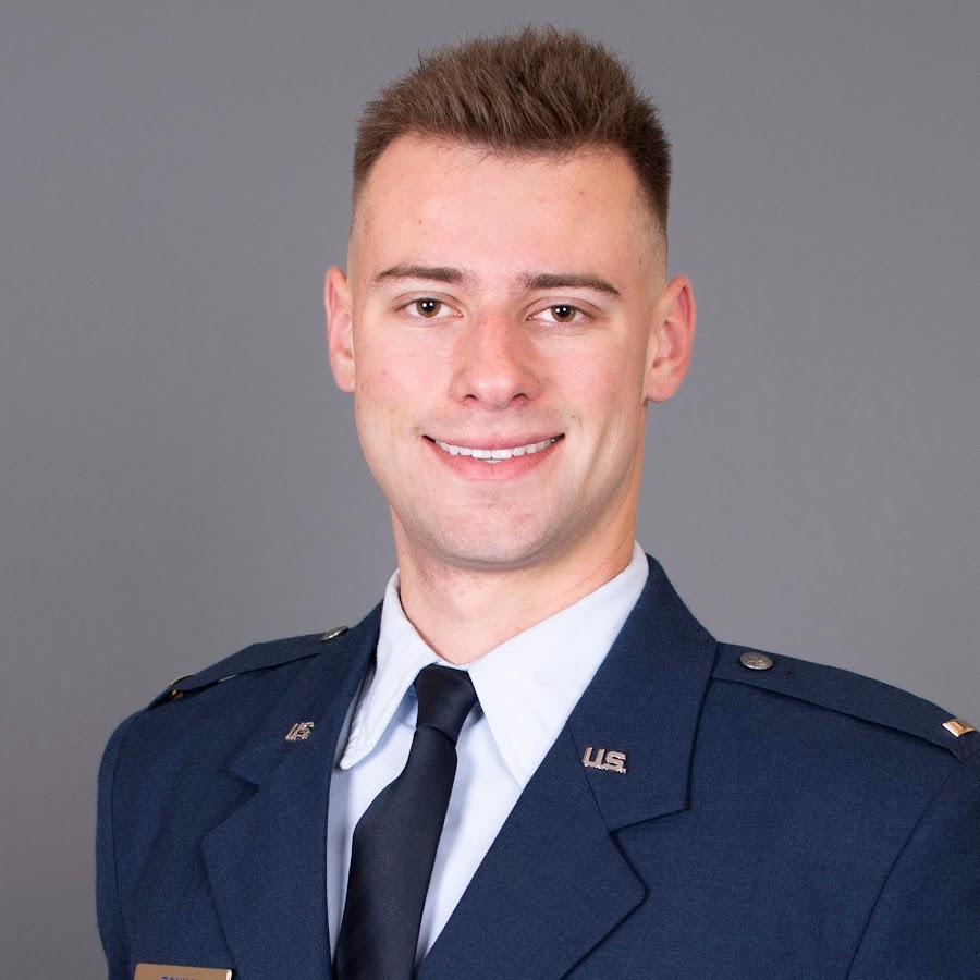 Иконка человека без фона. Аватарка юзер. Black user avatar. Силуэт человека. Black user.