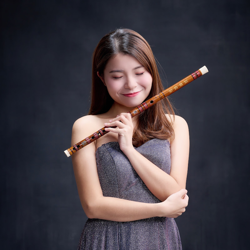 Jessica Fung - 網紅的藏寶箱 