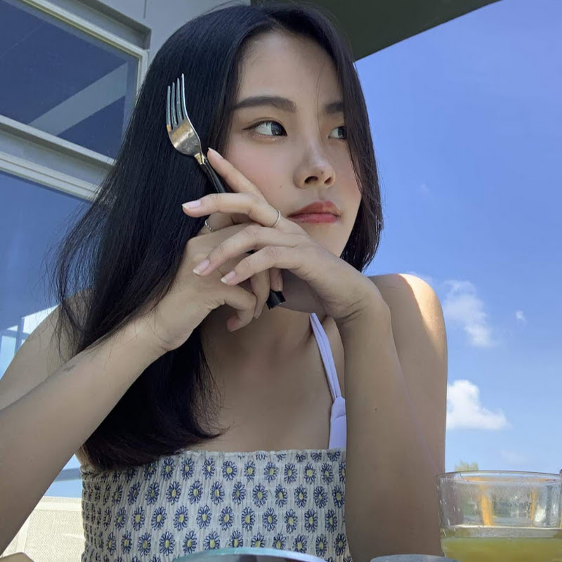 Sherry Li - 網紅的藏寶箱 