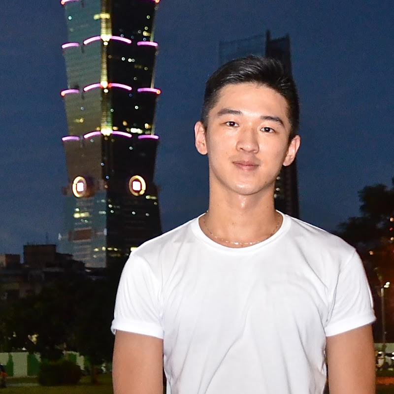 Dem Kuo - 網紅的藏寶箱 