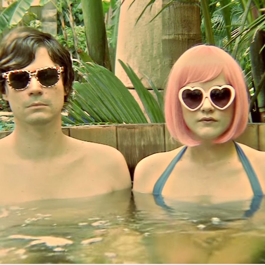 Lighting a cigarette. Cigarette duet текст. Обои курящего человека. That s just a cigarette. That s just a cigarette.