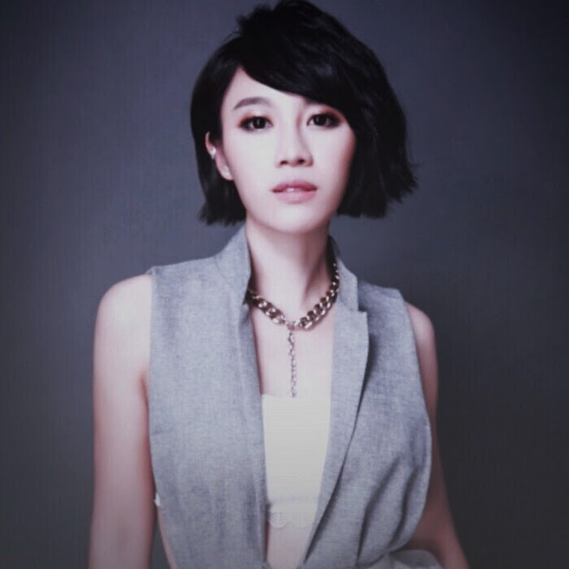 Yo Sing Fun方宥心 - 網紅的藏寶箱 