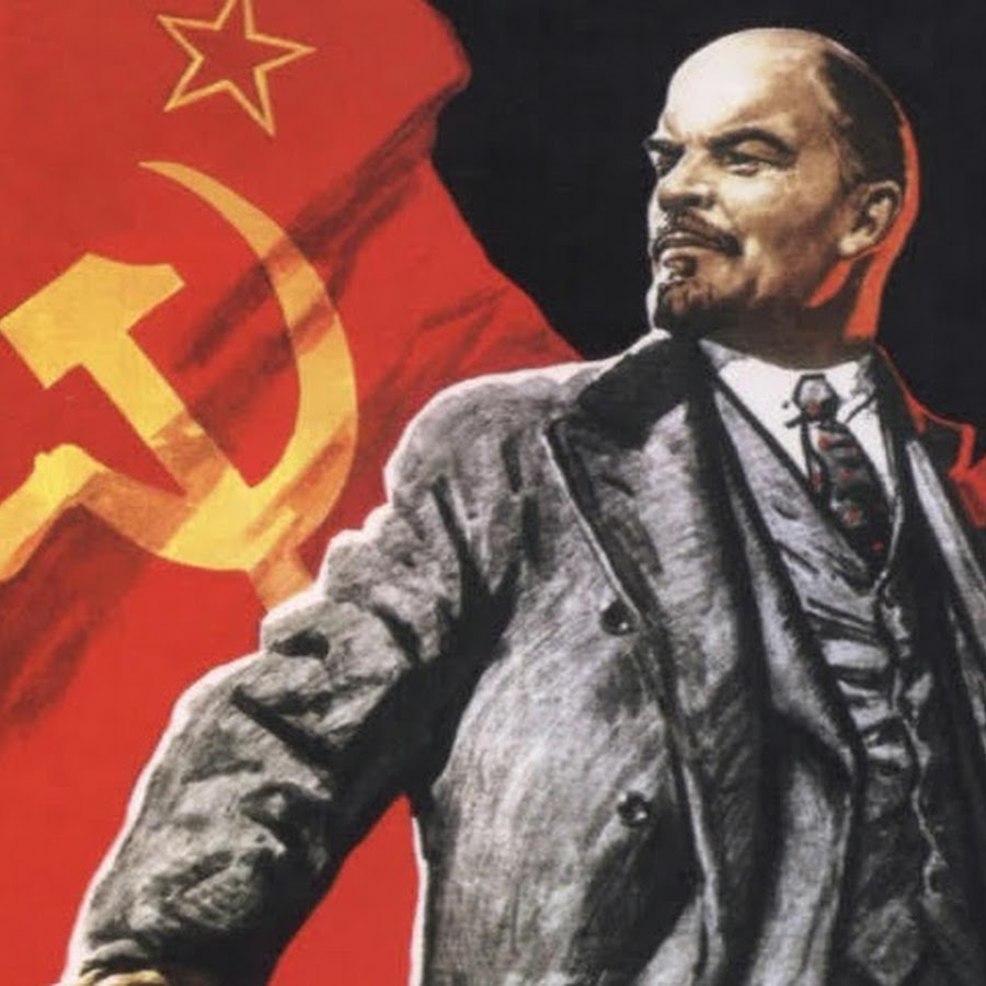 Ленин в плаще