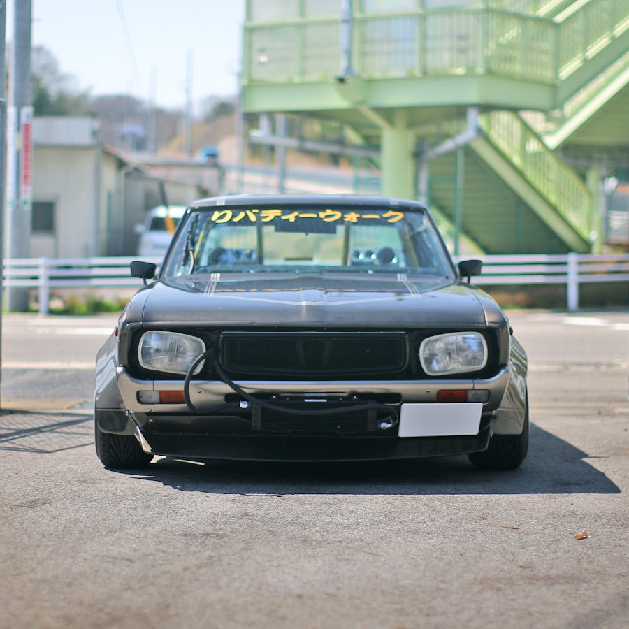 Nissan Laurel c130