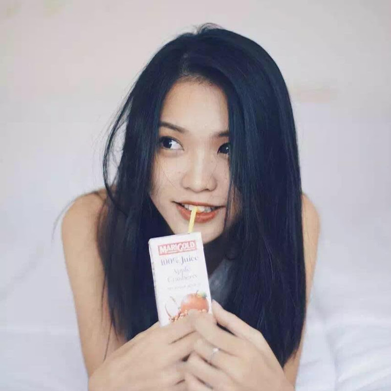 Yuqing Zhao - 網紅的藏寶箱 