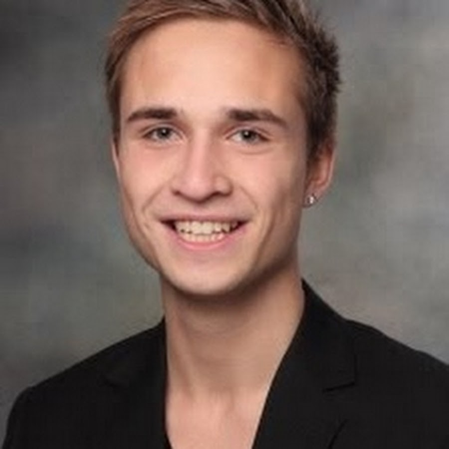 Тони принц гта 4. Борис энман. Саша лигай. Борис энман. N man.