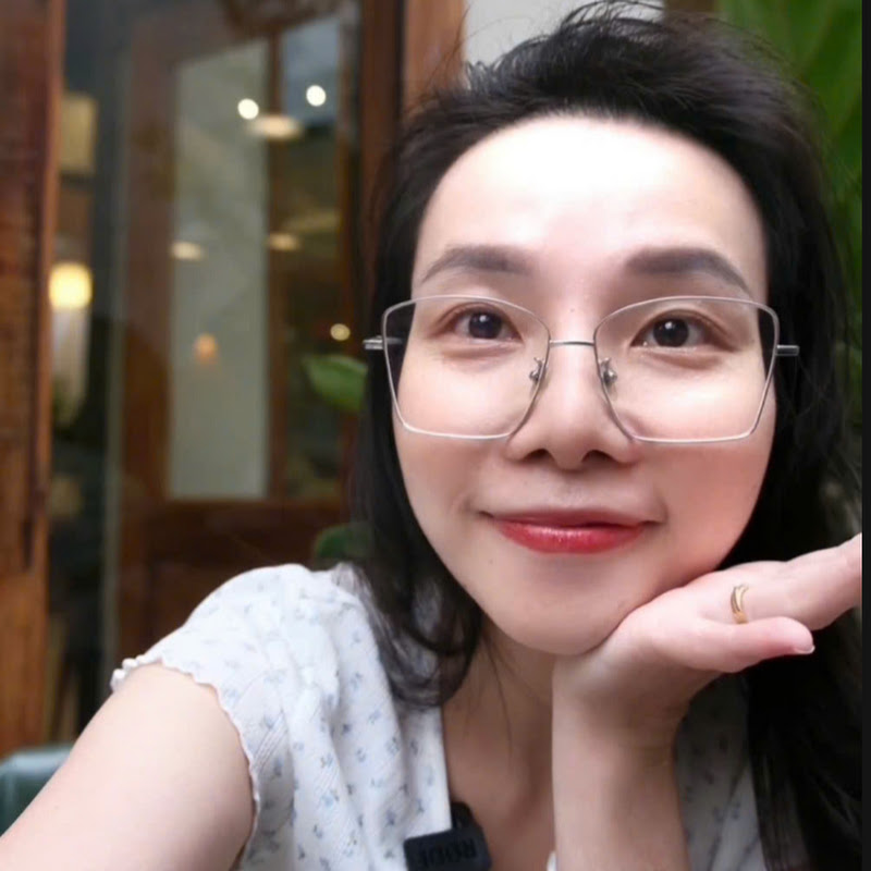 IELTS Tuấn Quỳnh - 網紅的藏寶箱 