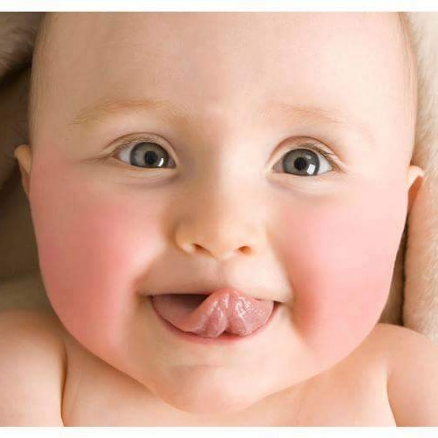 Ребенок с щечками