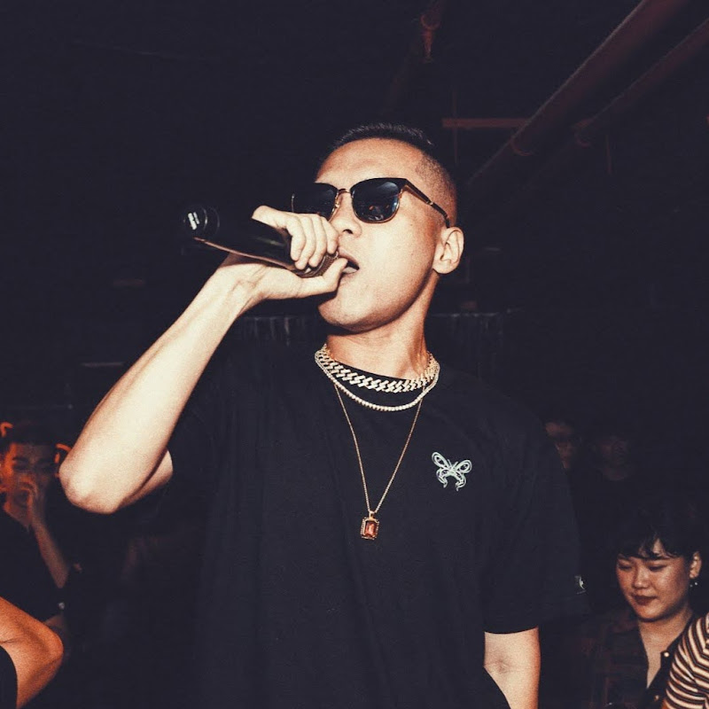 N. OERS - 網紅的藏寶箱 