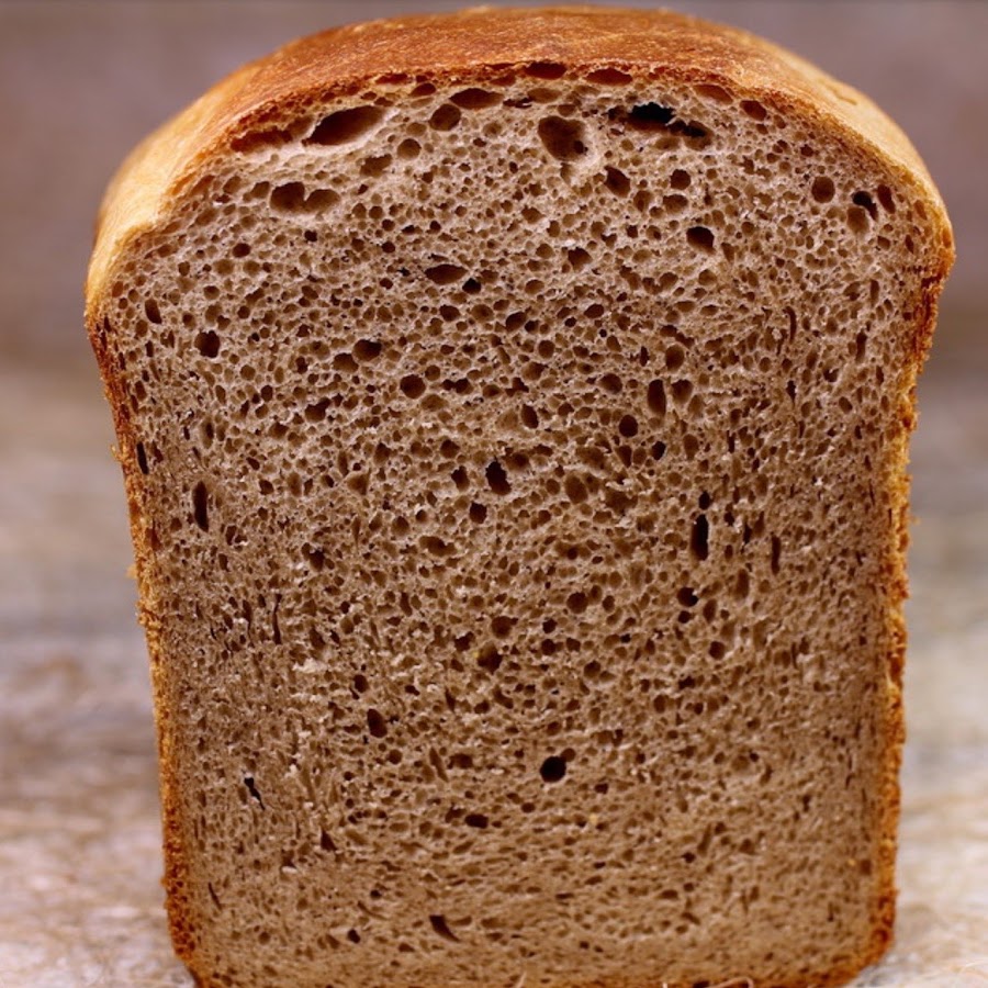 Бородинский хлеб на закваске рецепт. Пшенично-ржаной хлеб. Ржано-пшеничный хлеб в хлебопечке. Хлеб на закваске в хлебопечке. Хлеб на ржаной закваске в хлебопечке.