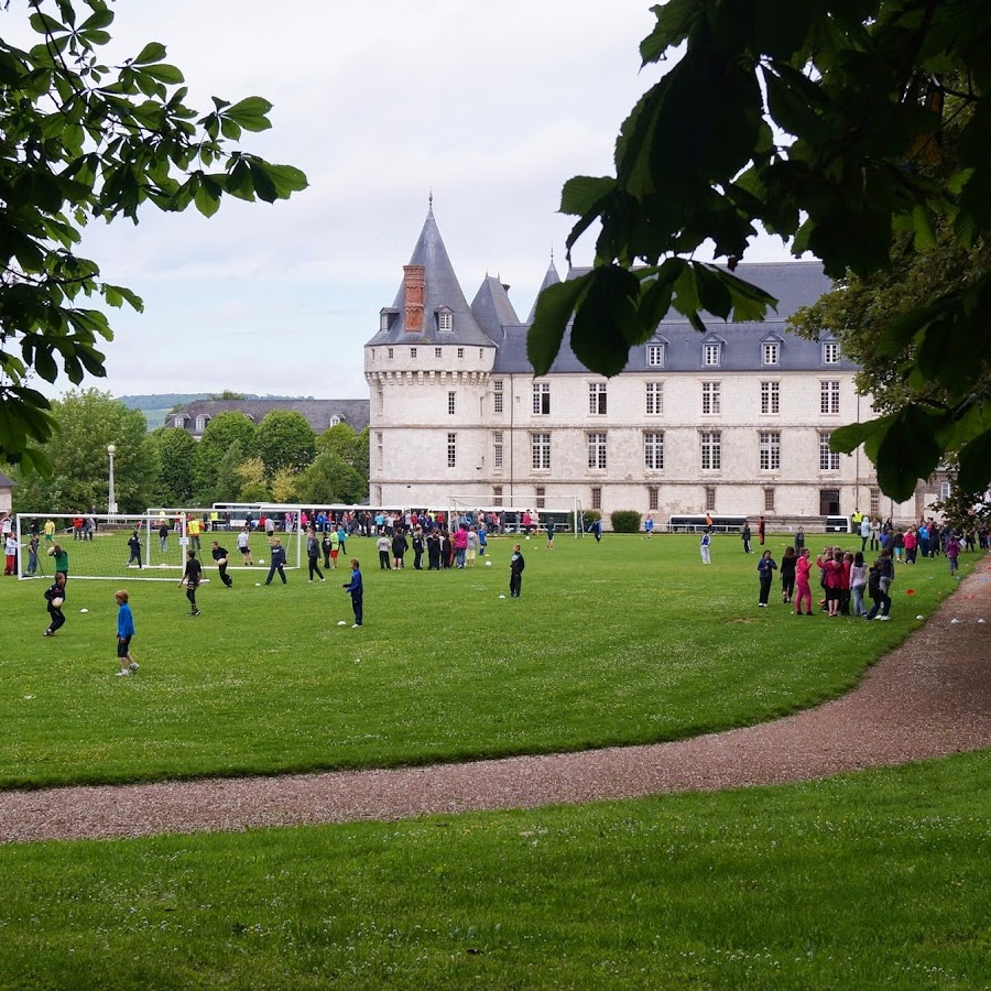 Lycee St Joseph Chateau De Mesnieres Foret Horticulture Services Hotellerie