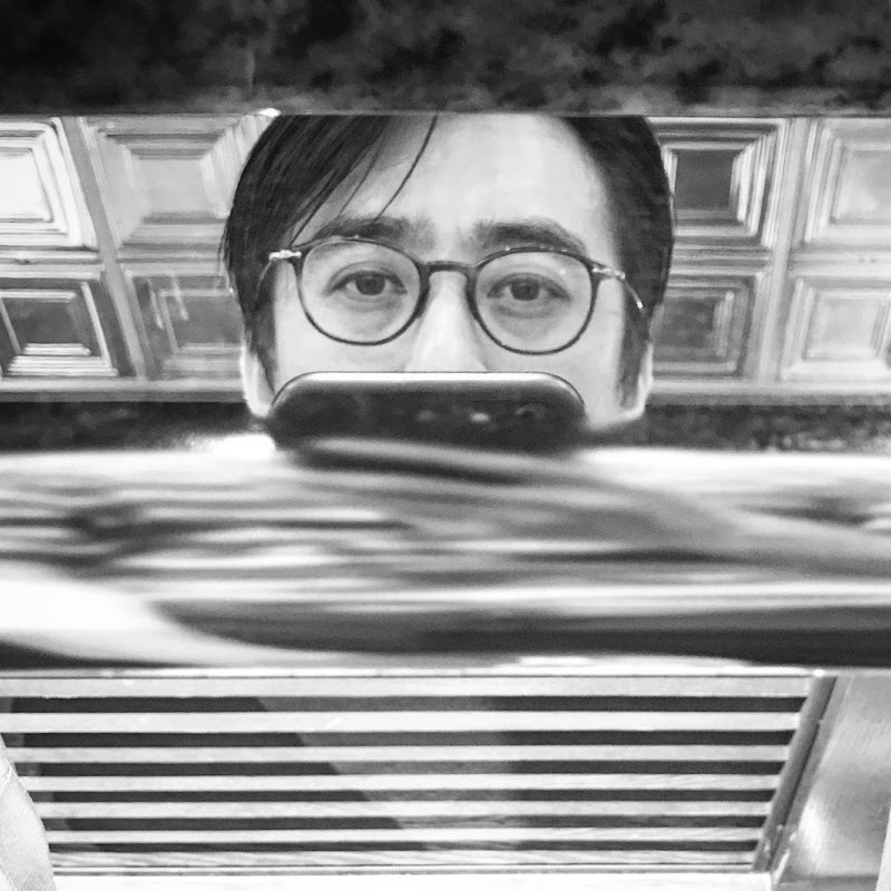 奕勳林 - 網紅的藏寶箱 